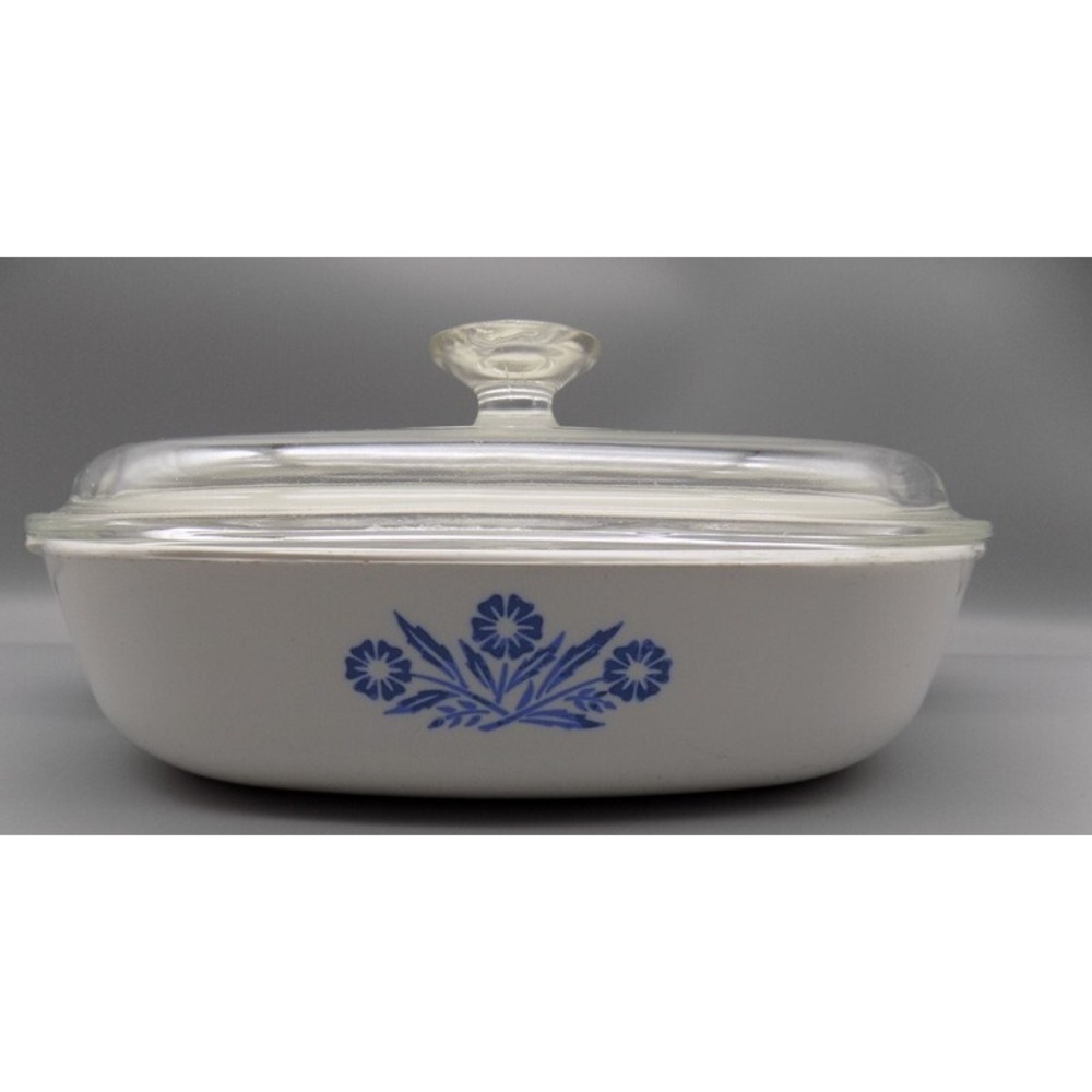 Corning Blue Cornflower Casserole w/ Lid 9 Inch Ware Dish Baking Vtg Pyrocream
